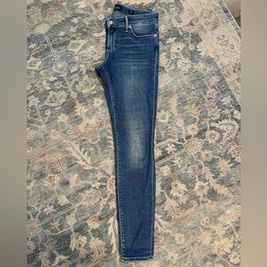 Lucky Brand | Stella Light Wash Stretchy Skinny Jeans Ankle Length | Size 27